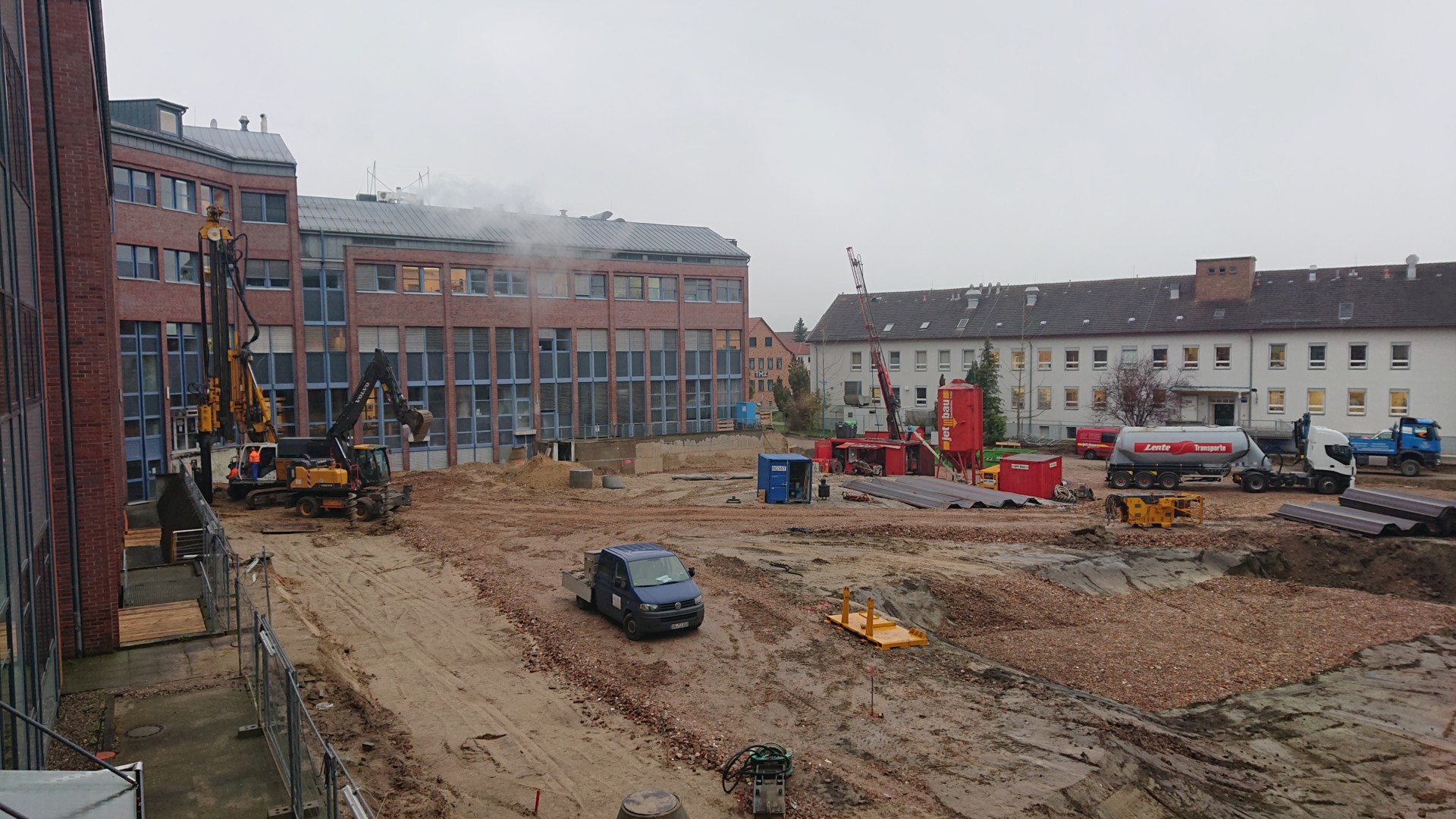 Bau-Beginn – mit voller Kraft